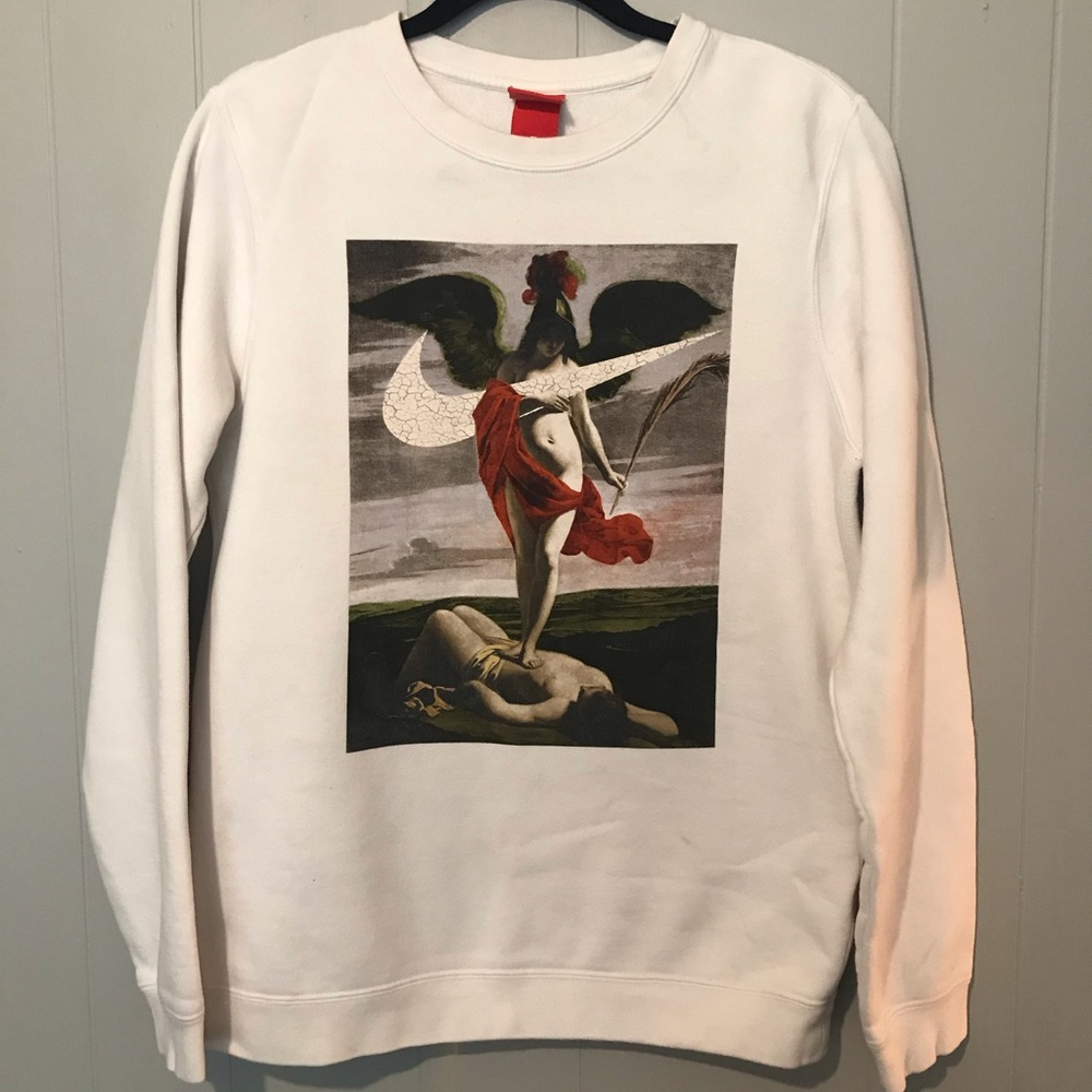 Nike sweatshirt